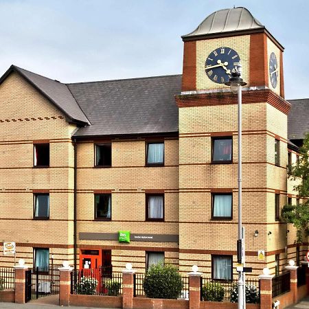 Ibis Styles London Walthamstow Hotel ภายนอก รูปภาพ