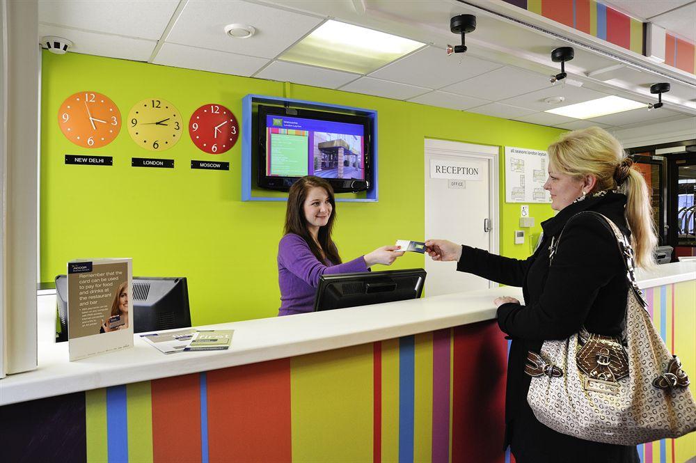 Ibis Styles London Walthamstow Hotel ภายนอก รูปภาพ