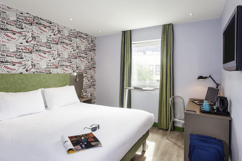 Ibis Styles London Walthamstow Hotel ภายนอก รูปภาพ