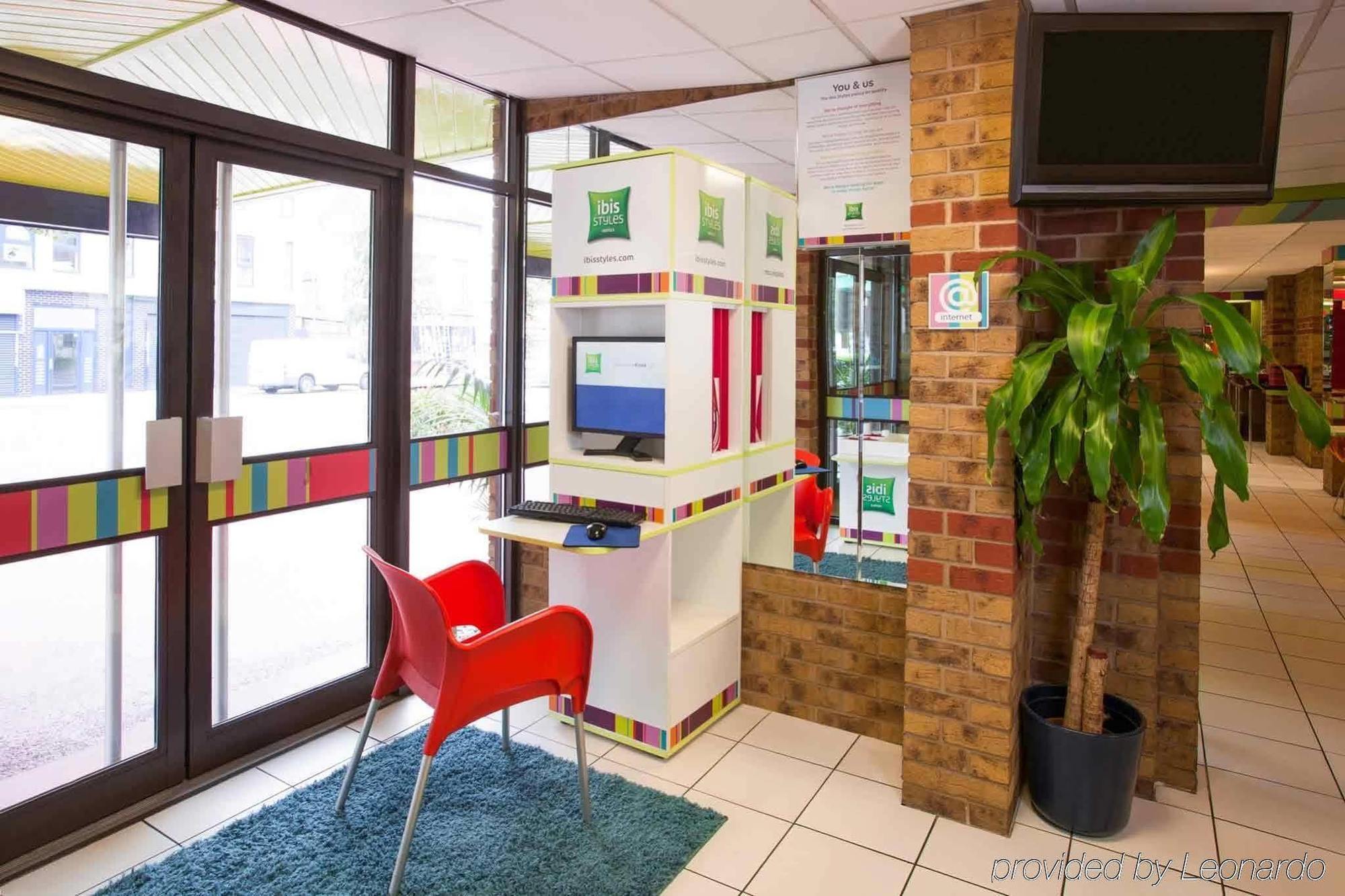 Ibis Styles London Walthamstow Hotel ภายนอก รูปภาพ