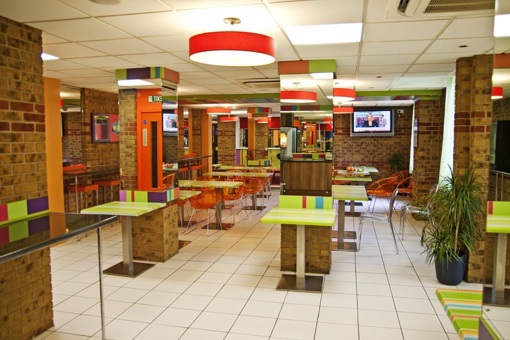 Ibis Styles London Walthamstow Hotel ภายนอก รูปภาพ
