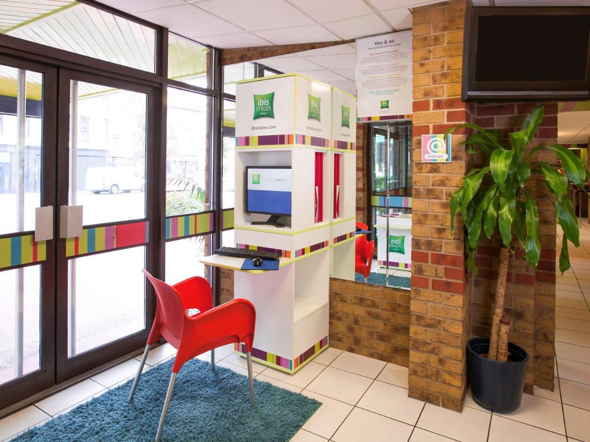 Ibis Styles London Walthamstow Hotel ภายนอก รูปภาพ